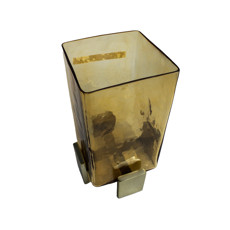 Imagem de VASO DECORATIVO EM VIDRO COR AMBAR E BASE EM METAL DOURADO 24X15 CM - Mabruk Importacao E Comercio Eireli