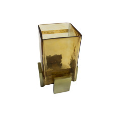 Imagem de VASO DECORATIVO EM VIDRO COR AMBAR E BASE EM METAL DOURADO 18X12 CM - Mabruk Importacao E Comercio Eireli