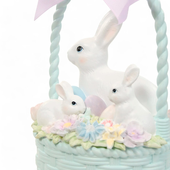 Imagem CESTA DECORATIVA DE COELHOS OVOS E FLORES COLORIDAS EM RESINA 27X27X14 CM - CROMUS