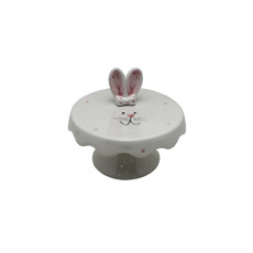 Imagem de PRATO PARA BOLO DECORATIVO COM ORELHAS DE COELHO EM CERÂMICA - TOK DA CASA - Cromus Embalagens Ind. E Com. Ltda