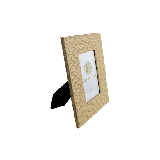 Imagem PORTA RETRATO DECORATIVO TEXTURIZADO EM MDF BEGE 10X15 CM - ENTRECASA