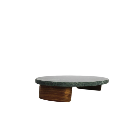 Imagem CENTRO DE MESA OVAL DECORATIVO EM MÁRMORE VERDE E PÉ EM MADEIRA 5X30X20CM - LUCATTI