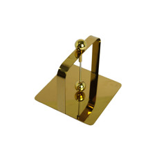 Imagem de PORTA-GUARDANAPO PÊNDULO EM AÇO INOX DOURADO 15X15X15CM - LILIAN GIFT DESIGN - Lilian Distribuidora Comercial Ltda