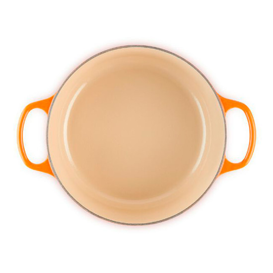 Imagem PANELA REDONDA SIGNATURE 5,3L EM FERRO FUNDIDO E PEGADOR DOURADO - LE CREUSET