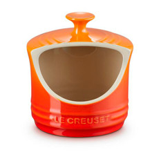 Imagem de PORTA SAL 300ML LARANJA EM CERÂMICA 13X12X12CM - LE CREUSET - Le Creuset Do Brasil Ltda 